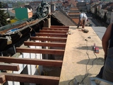 Realizace nástavby a střešní konstrukce (04-2014)