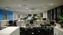 Celkový pohled global contracts office